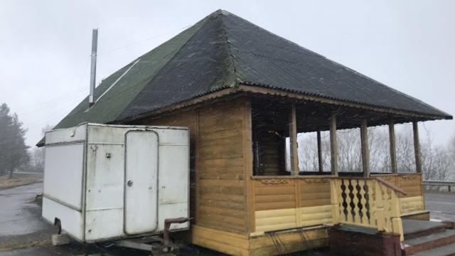 Капитальное строение с инв. №254/C-112712, кафе «Приозерное» пл. 86,3 кв.м. (Миорский р-н, Перебродский с/с, д. Перебродье, ул. Шоссейная, 2Д)