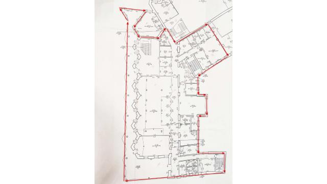 Продажа права на заключение договора аренды части помещений торгового центра пл. 1322,2 кв.м. для размещения объектов общественного питания, расположенных на 1-м и 2-м этажах капитального строения с инв. №600/С-105003 общей пл. 3899,4 кв.м. (Минская обл.,