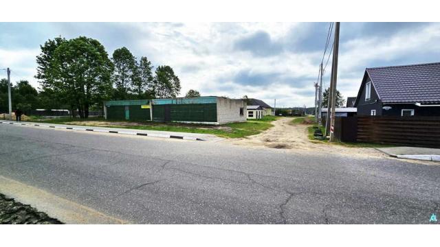 Капитальное строение с инв. №601/C-14083, магазин «Колосок» пл. 232,5 кв.м. (Минская обл., Логойский р-н, г.п.Плещеницы, ул. Октябрьская, 41)