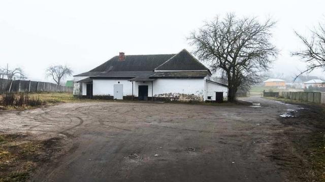 Капитальное строение с инв. №630/C-49165, рыбный цех пл. 194,5 кв.м. (Минская обл., Молодечненский р-н, Красненский с/с, д.Красное, ул. Новикова, 15)