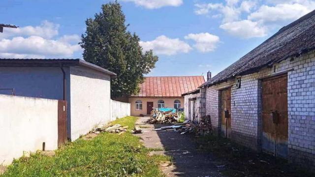 Капитальное строение с инв. №122/С-21565, складские помещения пл. 300,7 кв.м. (Брестская обл., Ивацевичский р-н, г.Ивацевичи, ул. Ленина, 17А)