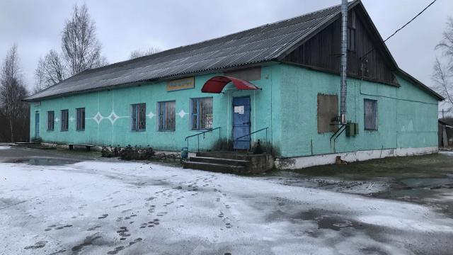 Капитальное строение с инв. №254/C-112568, магазин пл. 165,5 кв.м. (Миорский р-н, Повятский с/с, д. Паташня, ул. Молодёжная, 18Е)