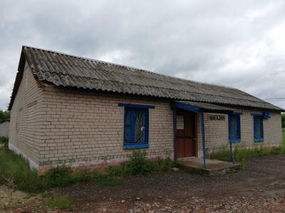 Комплекс зданий магазина и двух складов общей пл. 164,5 кв.м. (Витебский р-н, д.Жебентяи, ул. Школьная, 6)