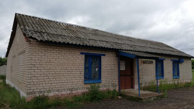 Комплекс зданий магазина и двух складов общей пл. 164,5 кв.м. (Витебский р-н, д.Жебентяи, ул. Школьная, 6)