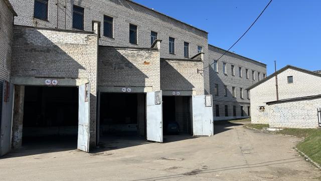 Капитальное строение с инв. №620/C-1283, магазин «Дом торговли» пл. 9777,8 кв.м. (Минская обл., г.Дзержинск, ул. Карла Маркса, 3)