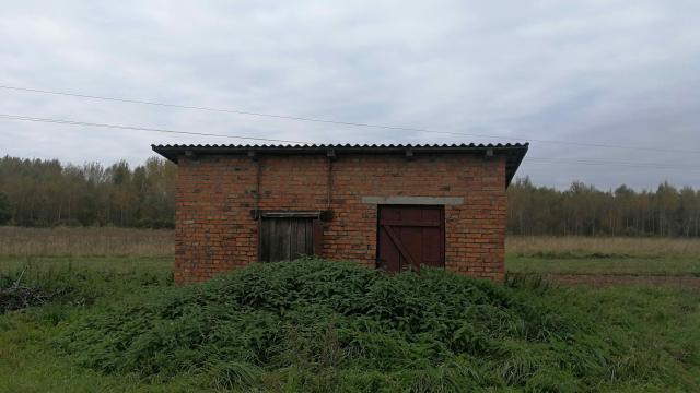 Капитальное cтроение с инв. №220/C-28270, здание магазина пл. 87,5 кв.м. (Глубокский р-н, д.Старые Шарабаи, ул. Центральная, 29)