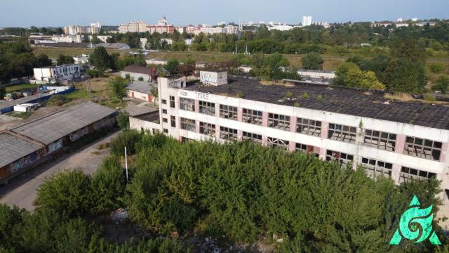 Комплекс зданий и сооружений (23 кап. строений) общей пл. 27 000 кв.м. на земельных участках пл. 7 га (г.Витебск, ул. Академика Павлова, 48)