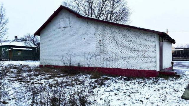 Капитальное строение с инв. №200/C-50823, магазин №8 пл. 65.8 кв.м. с учетом тепловой сети с инв. №200/C-506809 протяжен. 38.7 м.п. (Витебская обл., Витебский р-н, Новкинский с/с, д.Медвёдка, ул. Железнодорожная, 8Б)