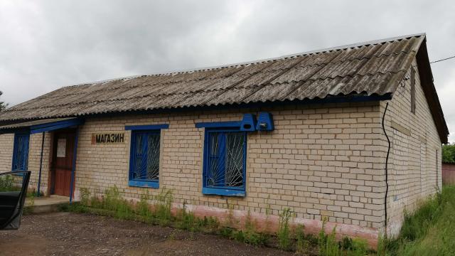 Комплекс зданий магазина и двух складов общей пл. 164,5 кв.м. (Витебский р-н, д.Жебентяи, ул. Школьная, 6)
