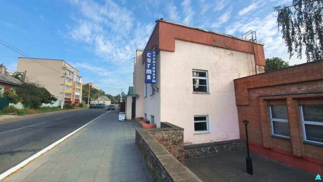 Комплекс 2 зданий магазина и кафе общей пл. 1020 кв.м., расположенных на земельном участке пл. 0,4805 га (Витебская обл., г.Орша, ул. Фридриха Энгельса, 19 и 19/1)