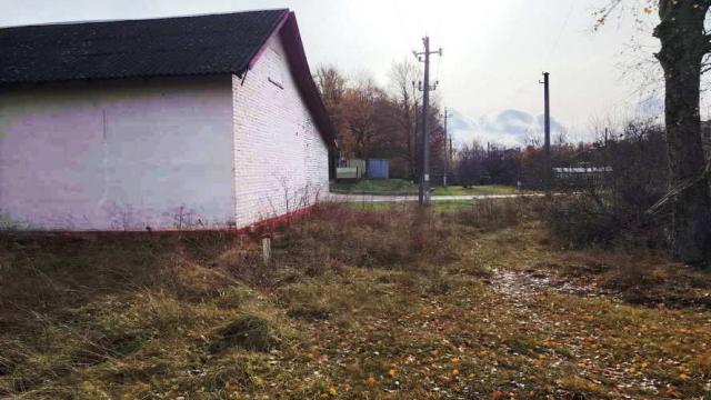 Капитальное строение с инв. №200/C-50823, магазин №8 пл. 65.8 кв.м. с учетом тепловой сети с инв. №200/C-506809 протяжен. 38.7 м.п. (Витебская обл., Витебский р-н, Новкинский с/с, д.Медвёдка, ул. Железнодорожная, 8Б)