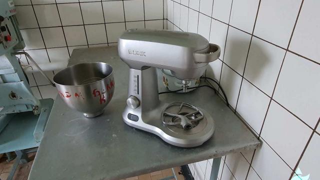 Миксер Bork E800, инв. №10417 (столовая) (г.Могилев, ул. Первомайская, 77)