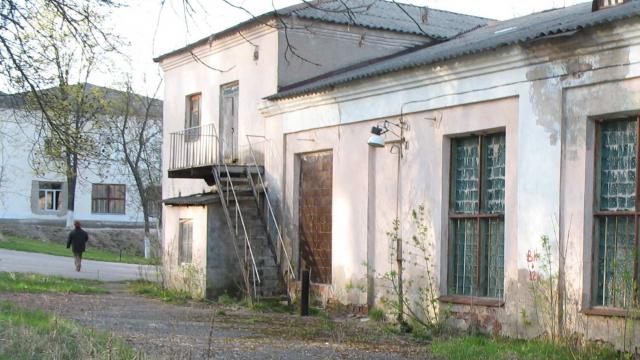 Комплекс зданий и сооружений производственного корпуса с двумя двухэтажными административными пристройками и КНС общей пл. 2629,0 кв.м. (г.Витебск, ул. Академика Павлова, 48)