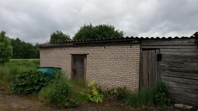 Комплекс зданий магазина и двух складов общей пл. 164,5 кв.м. (Витебский р-н, д.Жебентяи, ул. Школьная, 6)