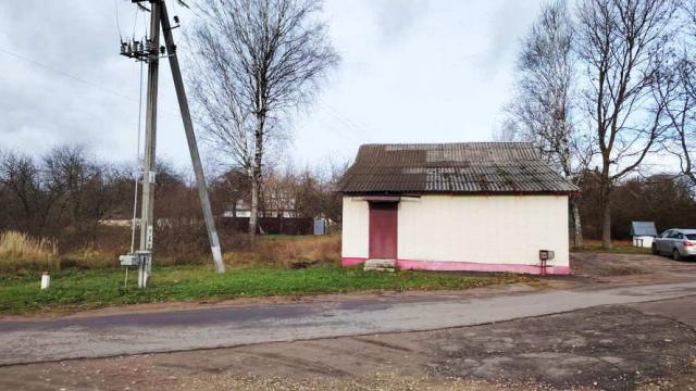 Капитальное строение с инв. №200/C-50823, магазин №8 пл. 65.8 кв.м. с учетом тепловой сети с инв. №200/C-506809 протяжен. 38.7 м.п. (Витебская обл., Витебский р-н, Новкинский с/с, д.Медвёдка, ул. Железнодорожная, 8Б)