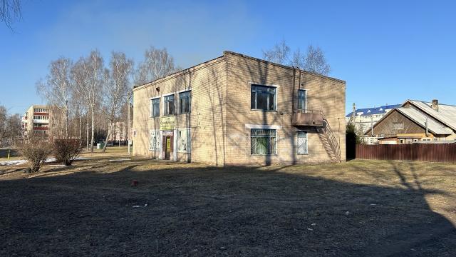 Капитальное строение с инв. №240/C-35257, комплексный приемный пункт пл. 368,5 кв.м. (Витебская обл., Оршанский р-н, г.п.Болбасово, ул. Парковая, 299)