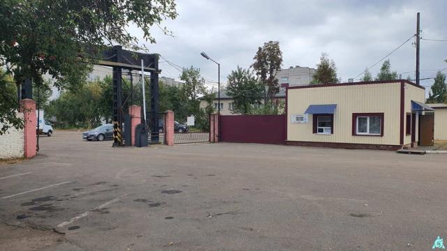 Комплекс 6 зданий торговой базы (АБК, склады и гараж) общ. пл. 11216 кв.м., расположенный на трех земельных участках общ. пл. 2,4616 га (Могилевская обл, г.Бобруйск, ул. 50 лет ВЛКСМ, 40 и 40Б)