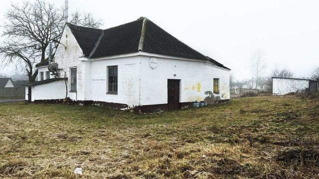 Капитальное строение с инв. №630/C-49165, рыбный цех пл. 194,5 кв.м. (Минская обл., Молодечненский р-н, Красненский с/с, д.Красное, ул. Новикова, 15)