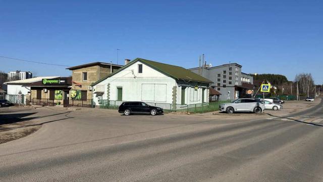 Продажа права на заключение договора аренды помещений торгового центра пл. 681,9 кв.м. расположенных на 1-м и 2-м этажах капитального строения с инв. №600/С-92914 общей пл. 773 кв.м. (Минская обл., Минский р-н, Ждановичский с/с, аг.Ратомка, ул. Минская, 2