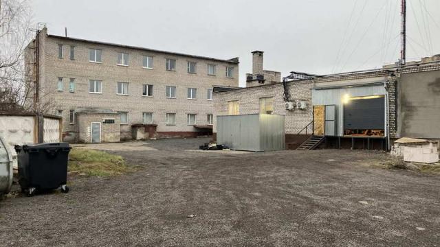 Капитальное строение с инв. №630/C-54835, административное здание пл. 1079,3 кв.м. (Минская обл., г.Молодечно, ул. Молодежная, 12)