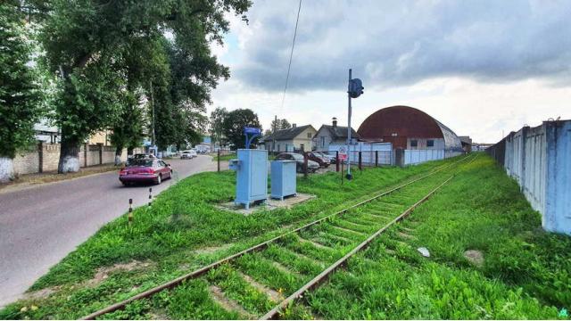 Комплекс 5 зданий торговой базы (АБК, склады и гаражи) общей пл. 2883,6 кв.м. с сетями и благоустройством территории, расположенных на земельном участке пл. 0,9684 га (Витебская обл., г.Витебск, ул. Мясникова, 4А)
