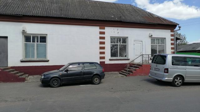 Капитальное строение с инв. №210/С-11363, здание магазина и кафе пл. 553,7 кв.м., оборудованное новой сигнализацией (Браславский р-н, г.п.Видзы, ул. Ленина, 11А)