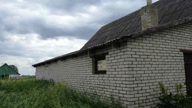 Капитальное строение с инв. №220/C-15761, магазин пл. 89,4 кв.м. (Глубокский р-н, д. Королевичи, ул. Центральная, 4)