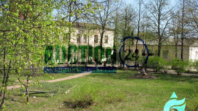 Комплекс зданий и сооружений двухэтажного административно-бытового корпуса с гаражом (теплопунктом) общей пл. 685,44 кв.м. и тепловой сетью (г.Витебск, ул. Академика Павлова, 48)