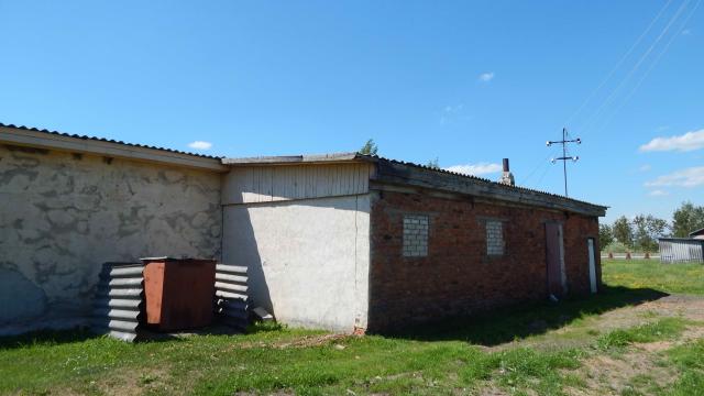 Капитальное строение с инв. №254/C-112341, магазин пл. 243,9 кв.м. (Миорский р-н, д.Долгиново, ул. Молодёжная, 4)
