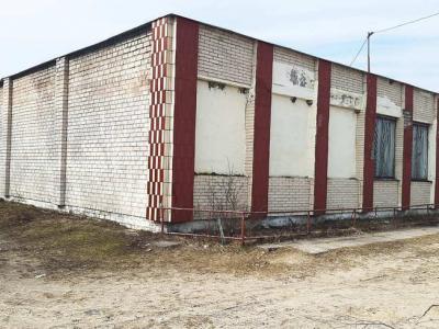 Капитальное строение с инв. №130/С-54366, магазин пл. 201,4 кв.м. (Брестская обл., Пинский р-н, Бобриковский с/с, д.Малая Плотница, ул. Первомайская, 43)
