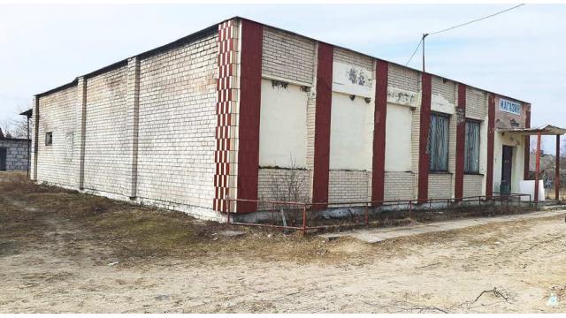Капитальное строение с инв. №130/С-54366, магазин пл. 201,4 кв.м. (Брестская обл., Пинский р-н, Бобриковский с/с, д.Малая Плотница, ул. Первомайская, 43)