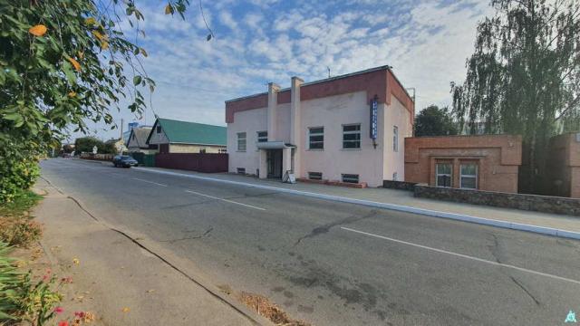 Комплекс 2 зданий магазина и кафе общей пл. 1020 кв.м., расположенных на земельном участке пл. 0,4805 га (Витебская обл., г.Орша, ул. Фридриха Энгельса, 19 и 19/1)