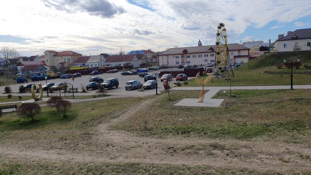 Капитальное строение с инв. №220/C-5549, магазин «Универмаг» пл. 4269,4 кв.м. (г.Глубокое, ул. Ленина, 7А)
