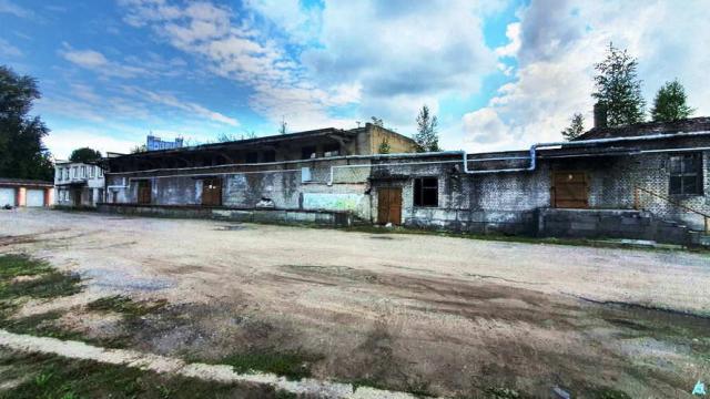 Комплекс 5 зданий торговой базы (АБК, склады и гаражи) общей пл. 2883,6 кв.м. с сетями и благоустройством территории, расположенных на земельном участке пл. 0,9684 га (Витебская обл., г.Витебск, ул. Мясникова, 4А)