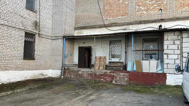 Капитальное строение с инв. №620/C-1283, магазин «Дом торговли» пл. 9777,8 кв.м. (Минская обл., г.Дзержинск, ул. Карла Маркса, 3)