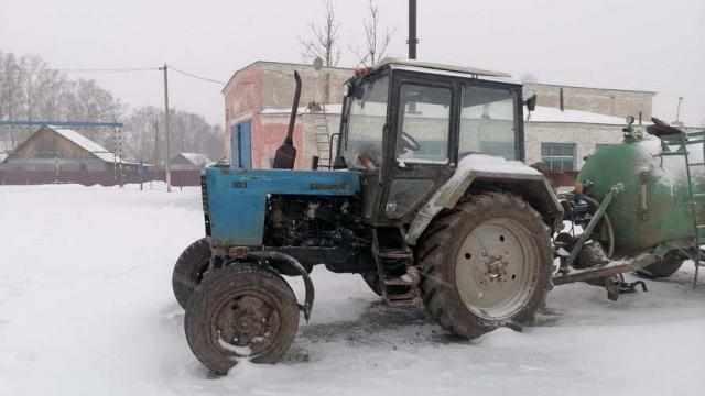 Трактор Беларус-82.1, рег. №ВВ-2 1075, инв. №2003 (Витебский р-н, аг.Тулово, ул. Техническая, 15)