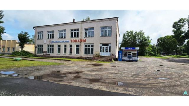 Капитальное строение с инв. №220/C-14817, магазин «Универмаг» пл. 590,7 кв.м. (Витебская обл., Глубокский р-н, г.п.Подсвилье, ул. Советская, 35)