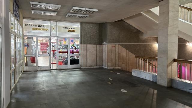 Капитальное строение с инв. №620/C-1283, магазин «Дом торговли» пл. 9777,8 кв.м. (Минская обл., г.Дзержинск, ул. Карла Маркса, 3)