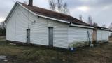 Капитальное строение с инв. №254/C-112605, магазин пл. 142,5 кв.м. (Миорский р-н, Миорский с/с, аг.Черессы, ул. Озёрная, 23)