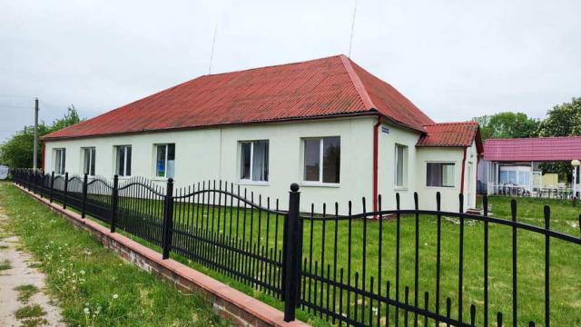 Капитальное строение с инв. №132/С-11185, административное здание пл. 271,3 кв.м. (Брестская обл., Ивановский р-н, г.Иваново, ул. Красных партизан, 27А)