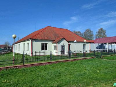 Капитальное строение с инв. №132/С-11185, административное здание пл. 271,3 кв.м. (Брестская обл., Ивановский р-н, г.Иваново, ул. Красных партизан, 27А)