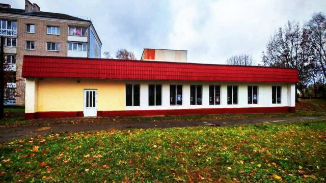 Капитальное строение с инв. №620/С-27642, магазин №141 пл. 377,3 кв.м. (Минская обл., Дзержинский р-н, г.Фаниполь, ул. Якуба Коласа, 10А)