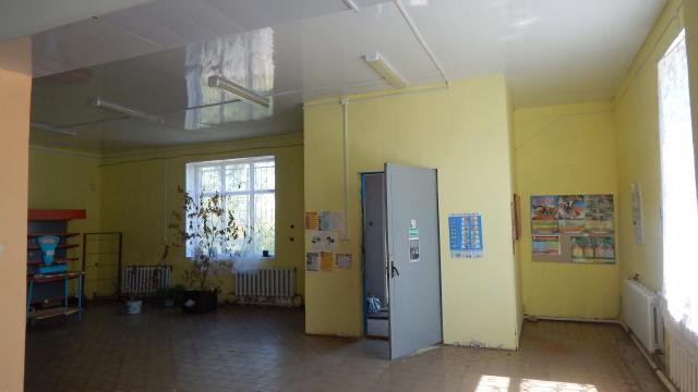 Изолированное помещение, магазин пл. 370,0 кв.м. (Миорский р-н, Узмёнский с/с, д. Слобода, ул. Придвинская, 7А-1)