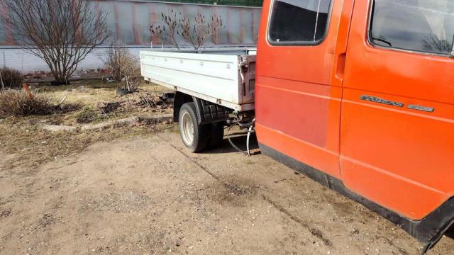 Автомобиль грузовой (бортовой) GAZ 330232, 2011 г.в., рег. №AE 6333-2 (г.Витебск, ул. Скорины, 6)