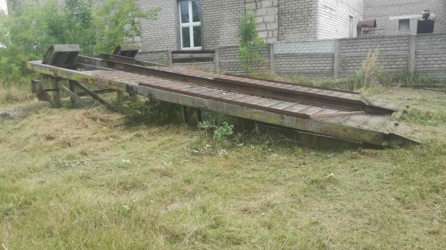 Эстакада металлическая для автомобилей (г.Глубокое, ул. Ленина, 131В)