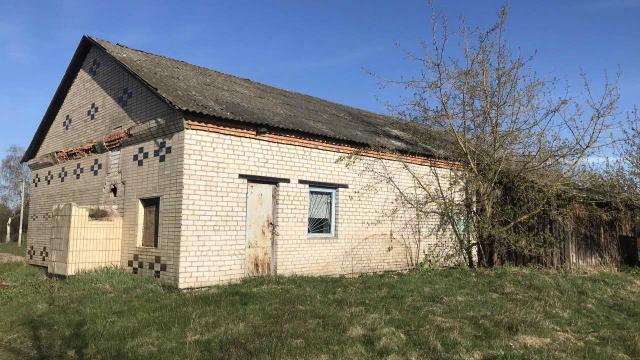 Капитальное строение с инв. №254/C-11322, магазин пл. 156,7 кв.м. (Миорский р-н, г.Дисна, ул. Пролетарская, 10)