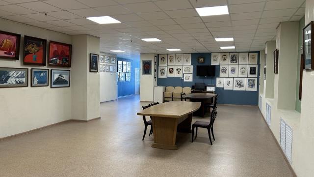 Капитальное строение с инв. №620/C-1283, магазин «Дом торговли» пл. 9777,8 кв.м. (Минская обл., г.Дзержинск, ул. Карла Маркса, 3)