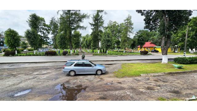 Капитальное строение с инв. №220/C-14817, магазин «Универмаг» пл. 590,7 кв.м. (Витебская обл., Глубокский р-н, г.п.Подсвилье, ул. Советская, 35)