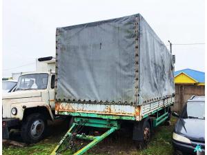 Прицеп бортовой тентованный МАЗ-837300, 2007 г.в., рег. знак АТ 5352-5 (Минская обл., Столбцовский р-н, г.Столбцы, ул. Свердлова, 11)